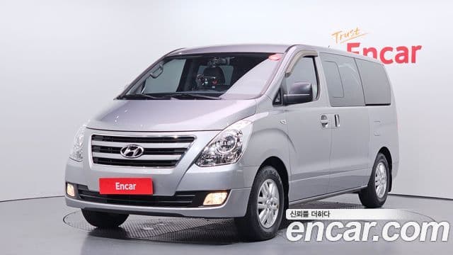 Grand Starex 5 locuri Van