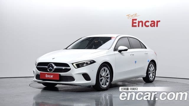 Clasa A A220 Sedan