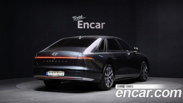 Grandeur 2.5 Benzină 2WD