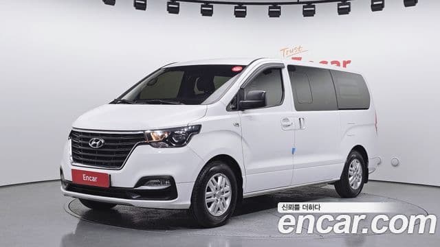 Grand Starex Van 5 locuri