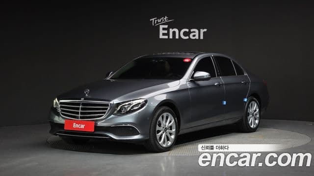 Clasa E E300 4MATIC Exclusive