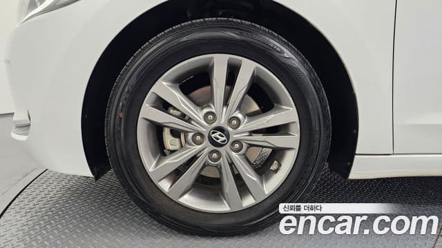 Avante 1.6 GDI Smart