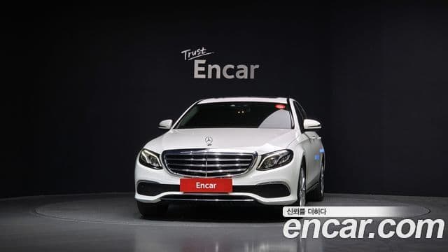 Clasa E E220d Exclusive