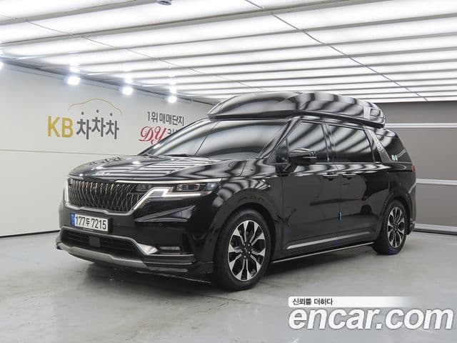 Carnival Benzină 9 locuri Hi-Limousine