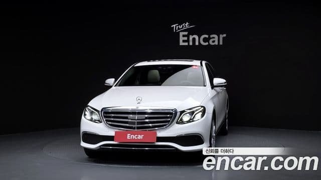 Clasa E E300 4MATIC Exclusive