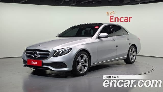 Clasa E E200 Avantgarde