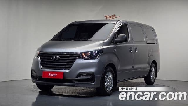 Grand Starex Van 3 locuri