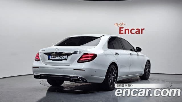 Clasa E E220d Avantgarde
