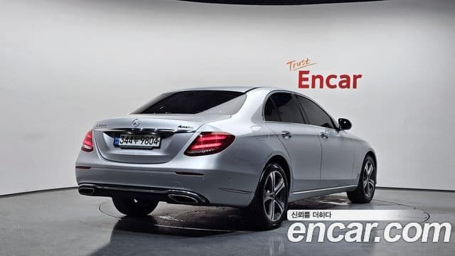 Clasa E E220d 4MATIC Exclusive