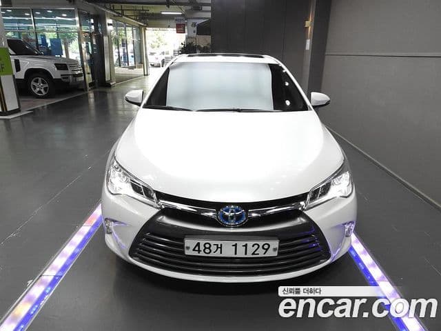 Camry Hybrid XLE