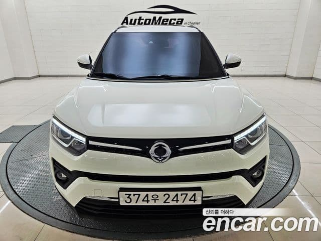 Very New Tivoli Benzină 1.5 2WD
