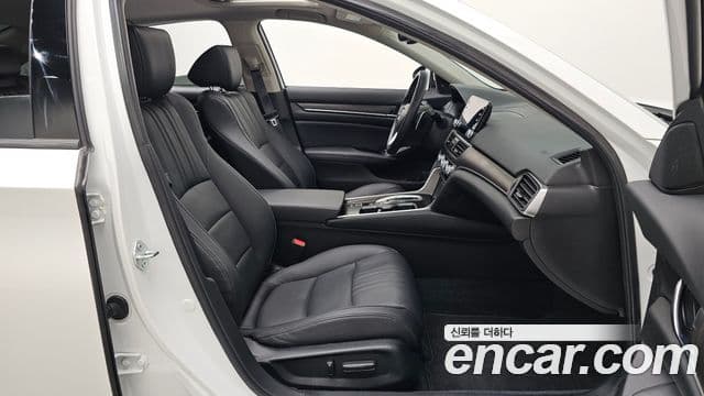 Accord 2.0 Hybrid Touring