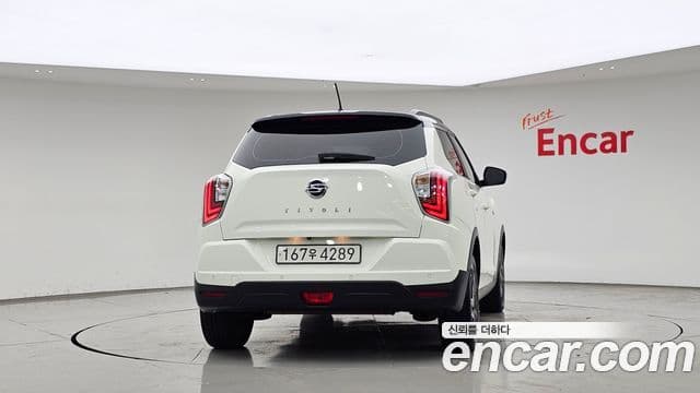Very New Tivoli Benzină 1.5 2WD