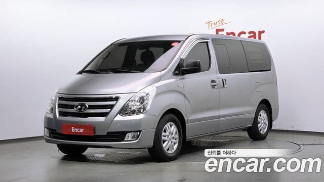 Grand Starex 5 locuri Van