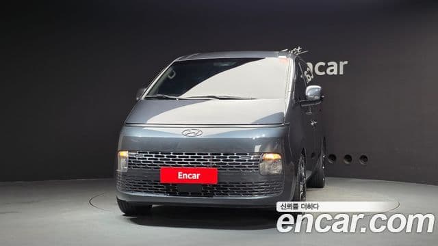Staria Cargo 5 locuri