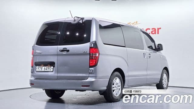 Grand Starex Van 5 locuri
