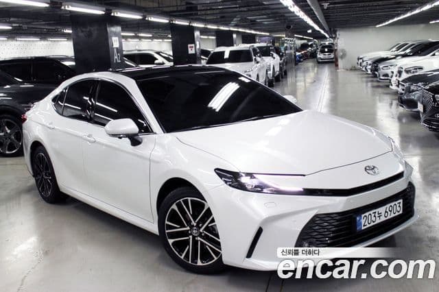 2.5 XLE Premium Hybrid