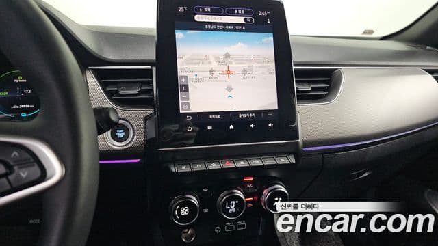 Arkana 1.6 E-TECH Iconic