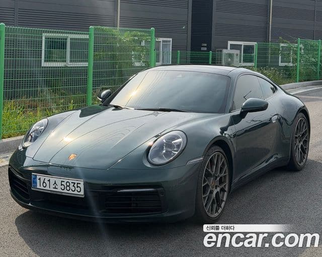 911 (992) Carrera 4S