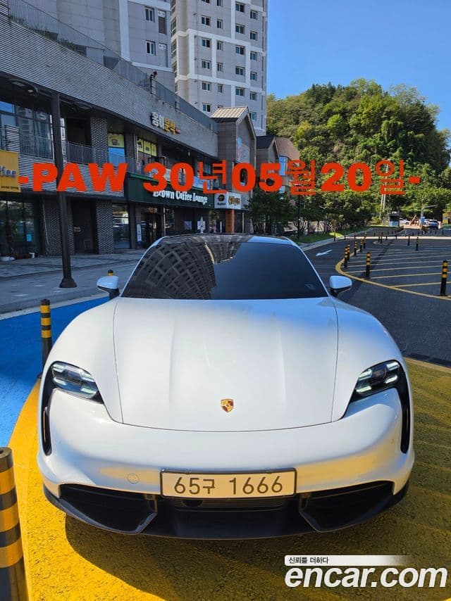 Taycan Turbo S