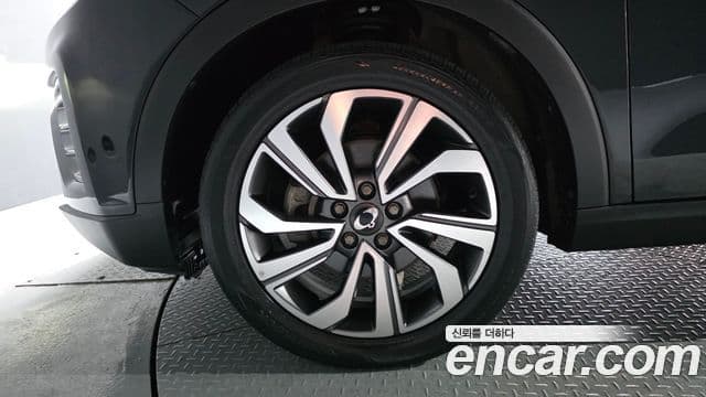 Very New Tivoli Benzină 1.5 2WD
