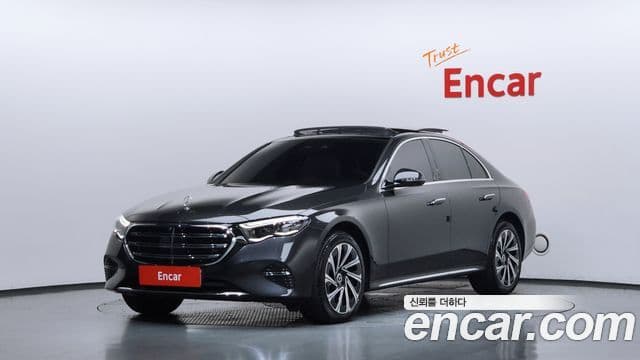 Clasa E E300 4MATIC Exclusive