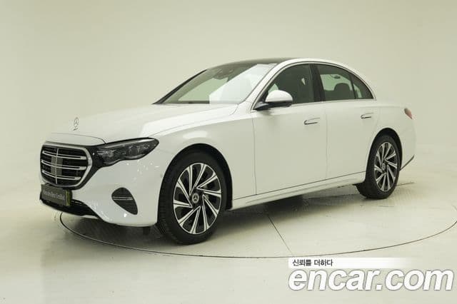 Clasa E E300 4MATIC Exclusive