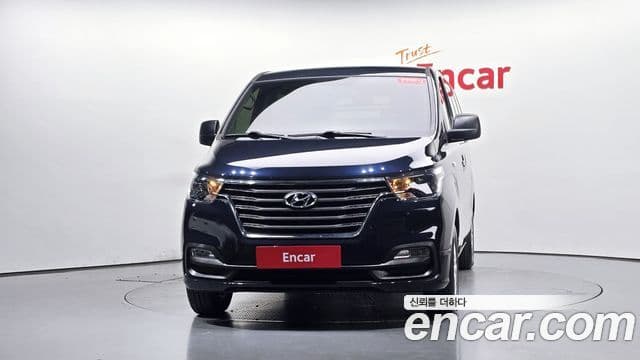 Grand Starex Van 5 locuri