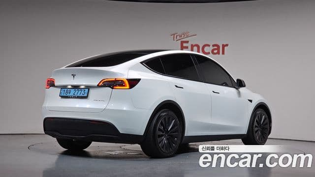 Y Long Range AWD