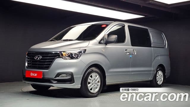 Grand Starex Van 5 locuri