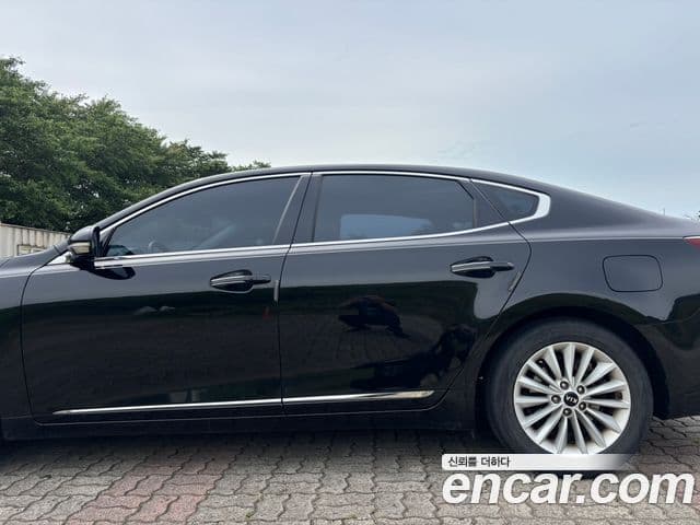 K7 3.0 LPI Luxury (Rent-a-car)