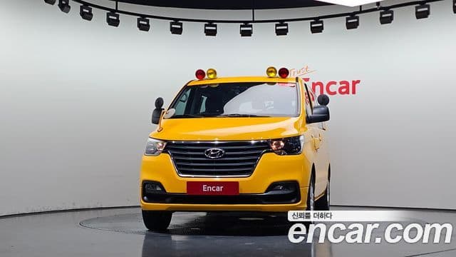 Grand Starex 12 locuri LPi