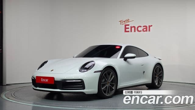 911 (992) Carrera