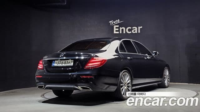Clasa E E300 4MATIC AMG Line
