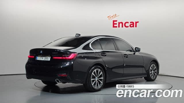 Seria 3 320i