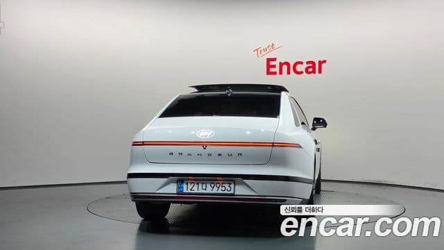 Grandeur 2.5 Benzină 2WD