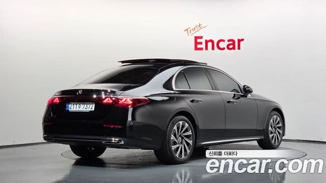 Clasa E E300 4MATIC Exclusive