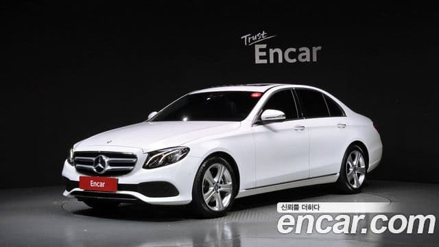 Clasa E E200 Avantgarde