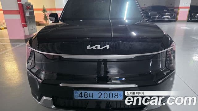 EV9 Long Range 2WD
