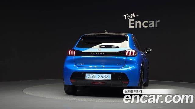 e-208 GT