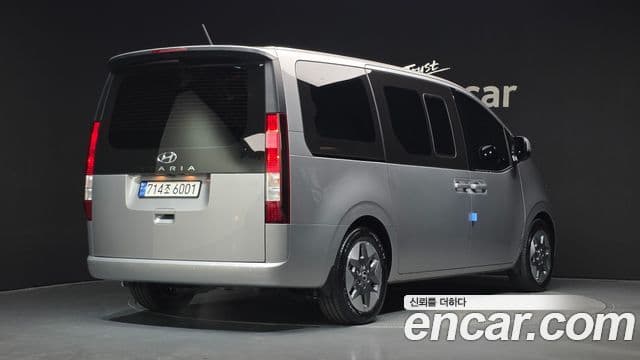 Staria L3.5 Tourer 11 locuri