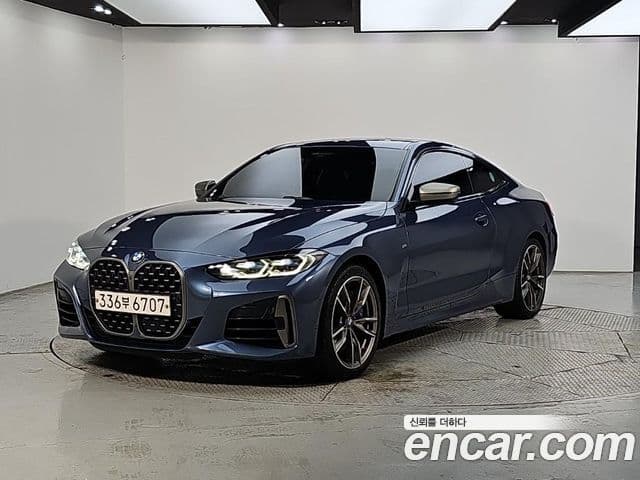 4 M440i xDrive First Edition Coupé