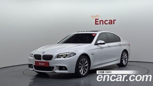 Seria 5 528i xDrive M Aero Dynamic