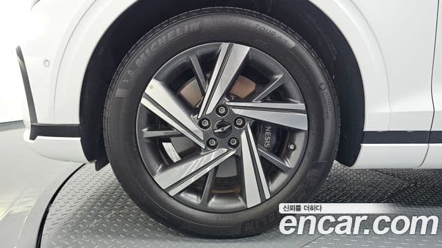 GV70 2.5T Benzină AWD