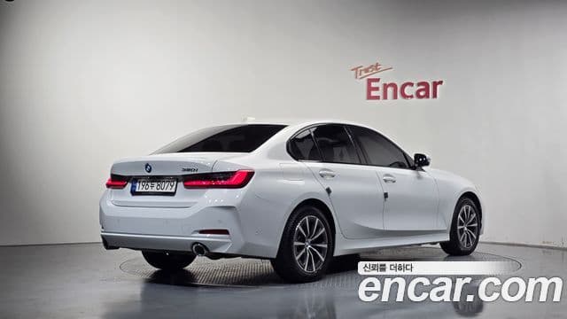 Seria 3 320i