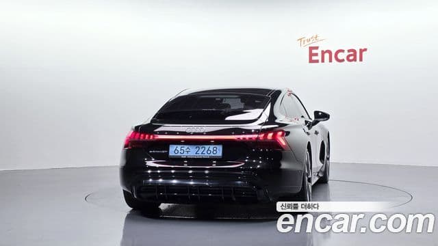 e- GT GT Quattro Premium