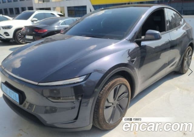 Y Premium Long Range AWD