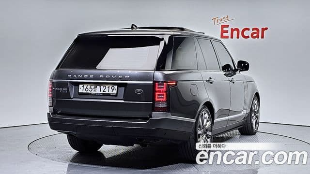 Range Rover 4.4 SDV8 Vogue SE Motorină