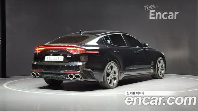 Stinger 3.3 Turbo AWD