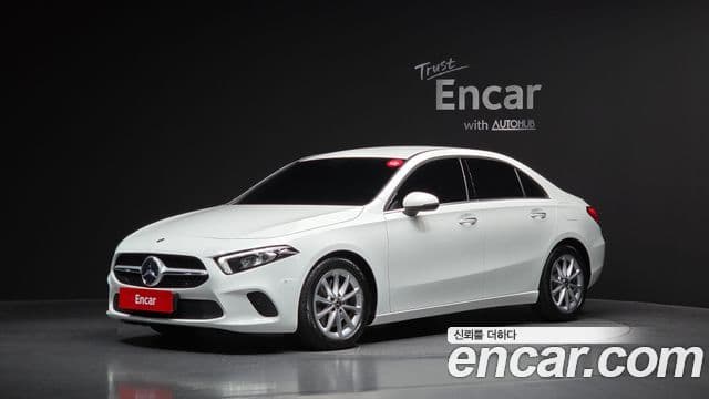 Clasa A A220 Sedan